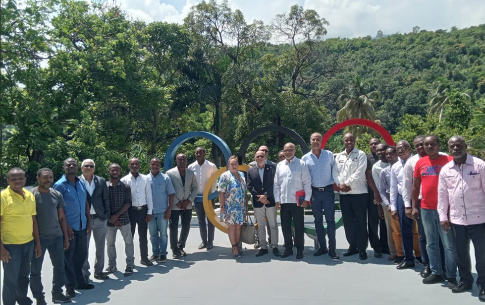 « Nous voulons renforcer et développer la coopération sportive avec Haïti », déclare l'ambassadeur cubain Carlos Moya Ramos